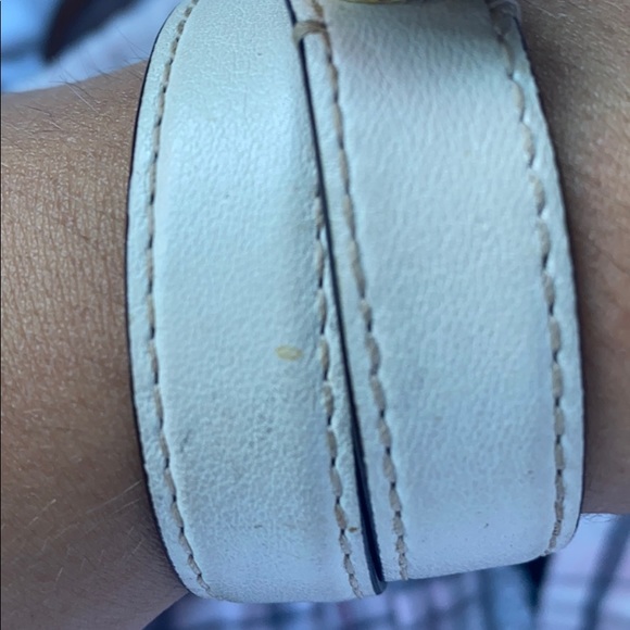 Coach turn lock double wrap white bracelet - Picture 8 of 9